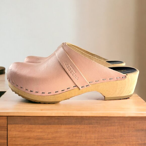Swedish Hasbeens Shoes - Swedish Hasbeens Swedish Husband Mid-Heel Clog in Nature Color Mules EU39 USW9
